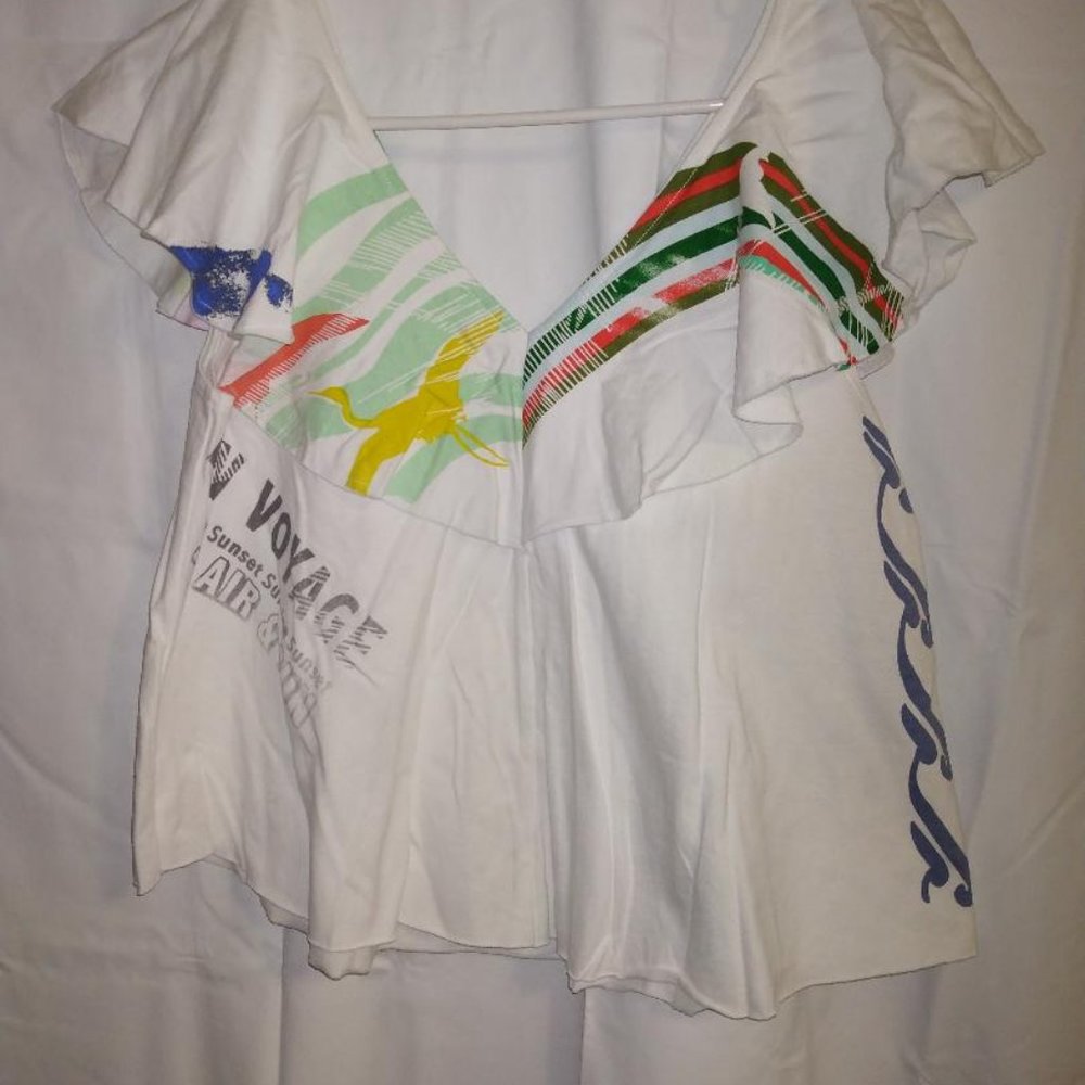 Super cute Akemi + Kin swing top size XS NWOT!!!